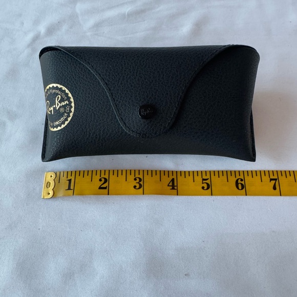 Ray-Ban Black Sunglass Case with Cleaning Cloth Included - Picture 8 of 8